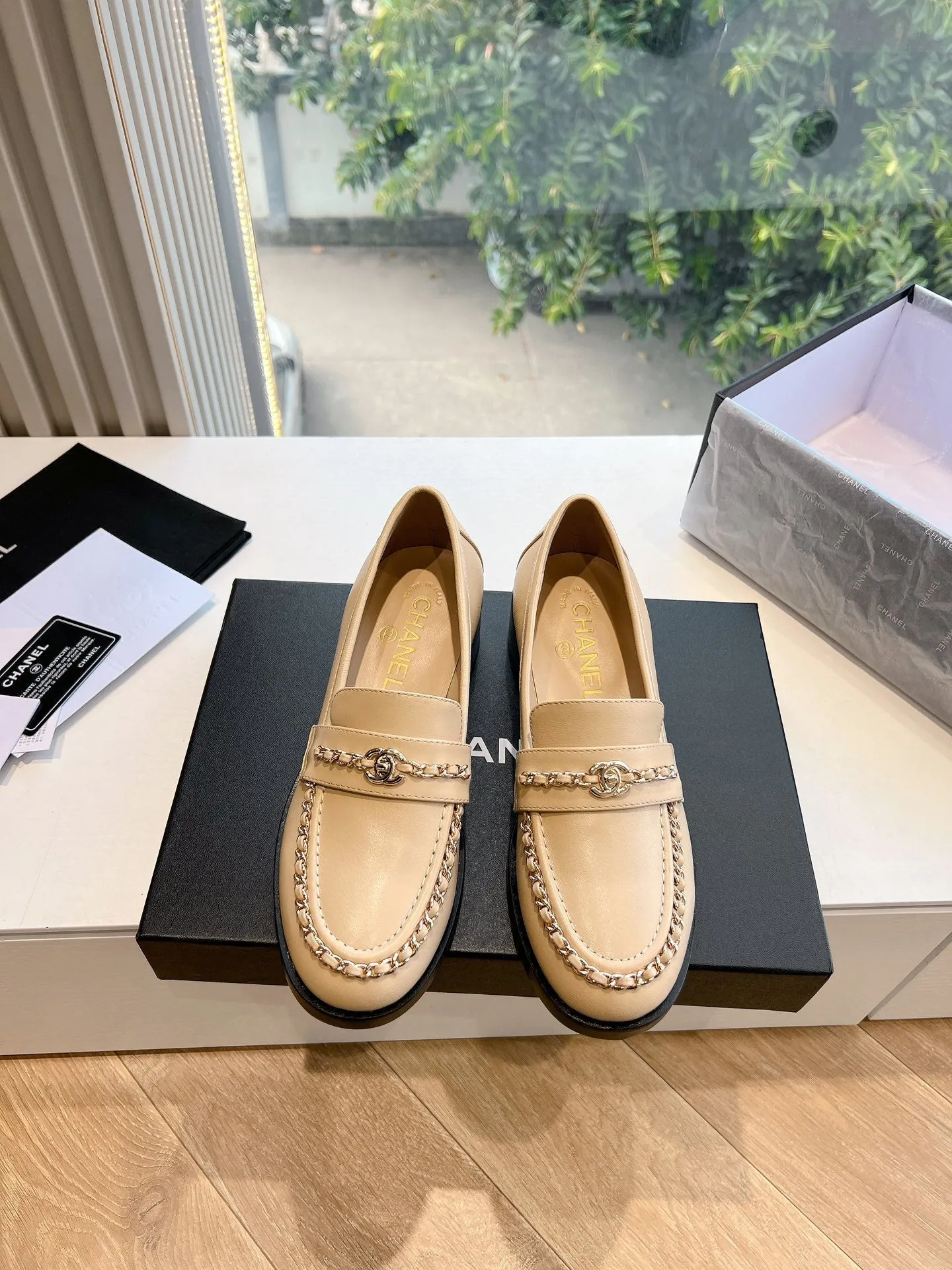 CC Moccasins Beige Chain Lambskin