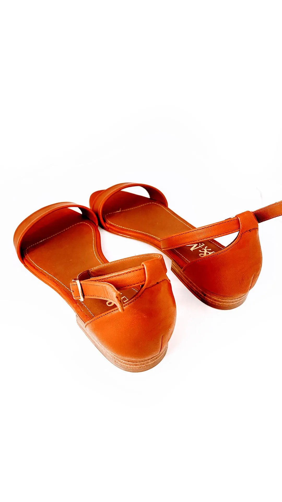 POLLY FLATS