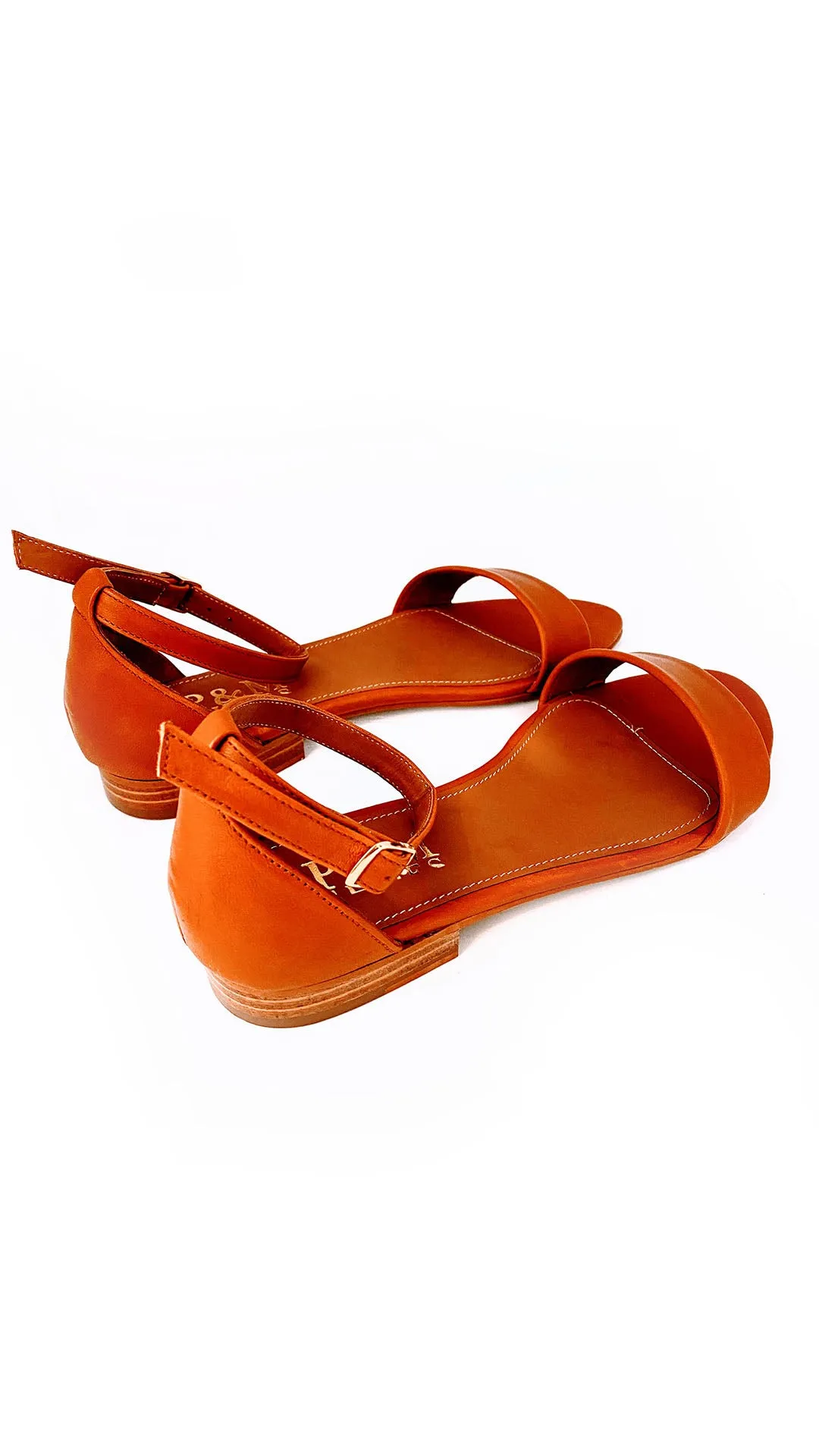 POLLY FLATS